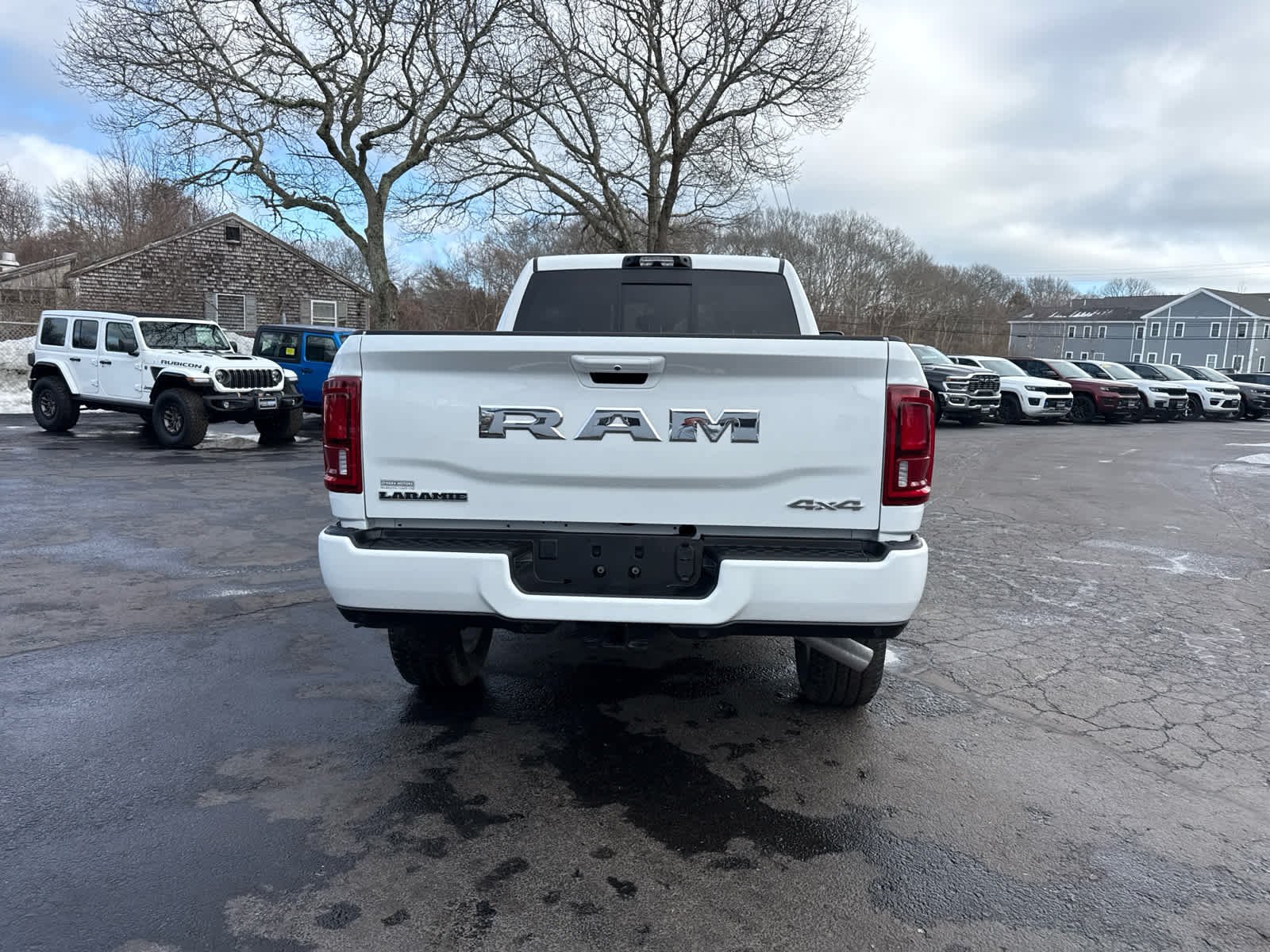 New 2026 Bright White Clear-Coat Exterior Paint RAM Laramie image 4