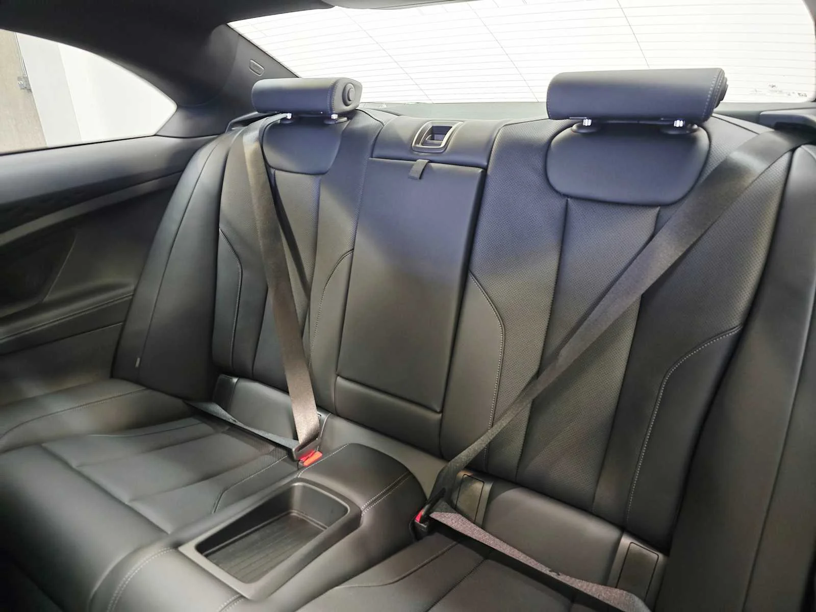 Used 2023 Alpine White BMW 230i xDrive image 25