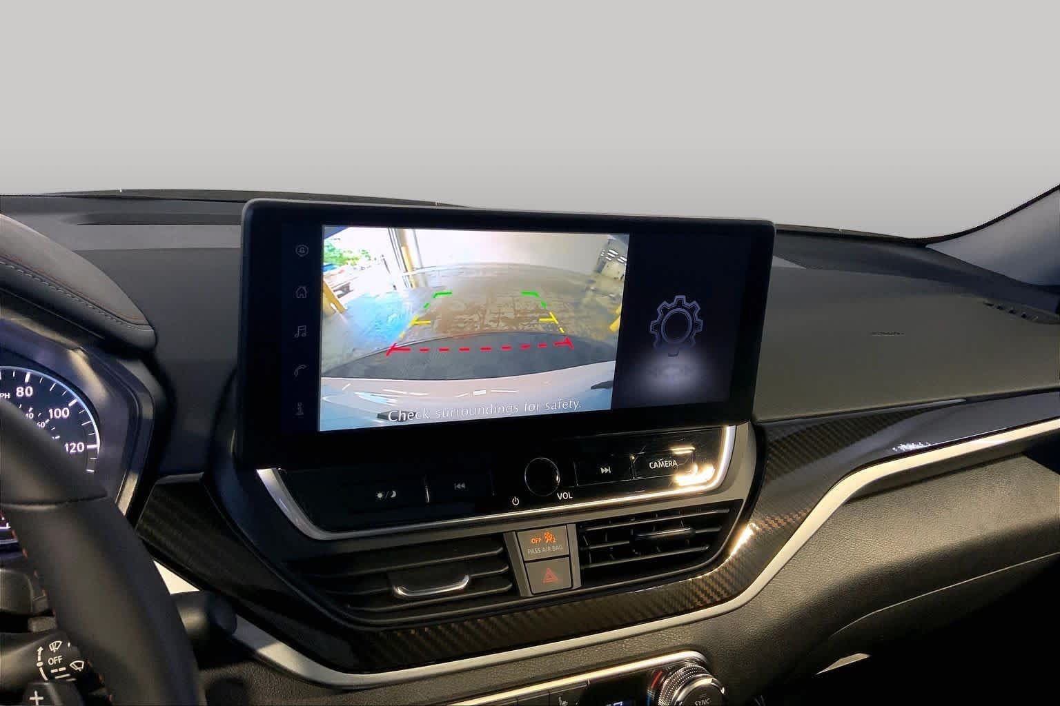 Used 2025 Gray Sky Pearl Nissan SR image 29