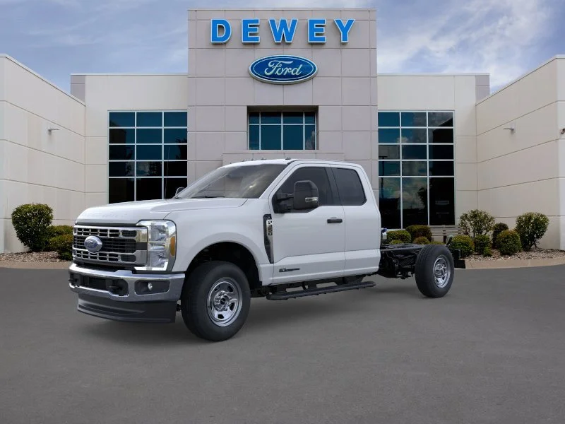 2026 Ford F-350 Super Duty Chassis Cab