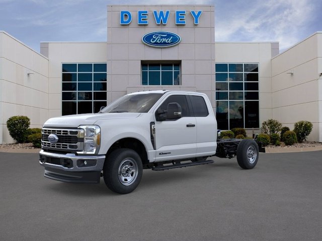 2026 Ford Super Duty F-350 SRW XL