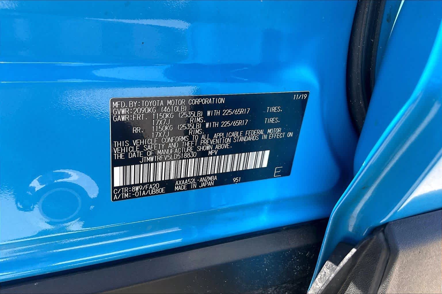 Used 2020 Blue Flame Toyota XLE image 35
