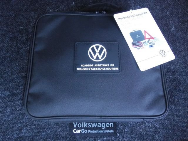 Used 2022 Black Volkswagen 1.5T SE image 40