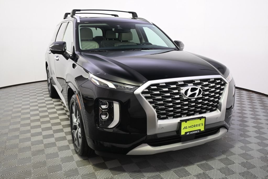 Used 2021 Black Hyundai Limited image 9