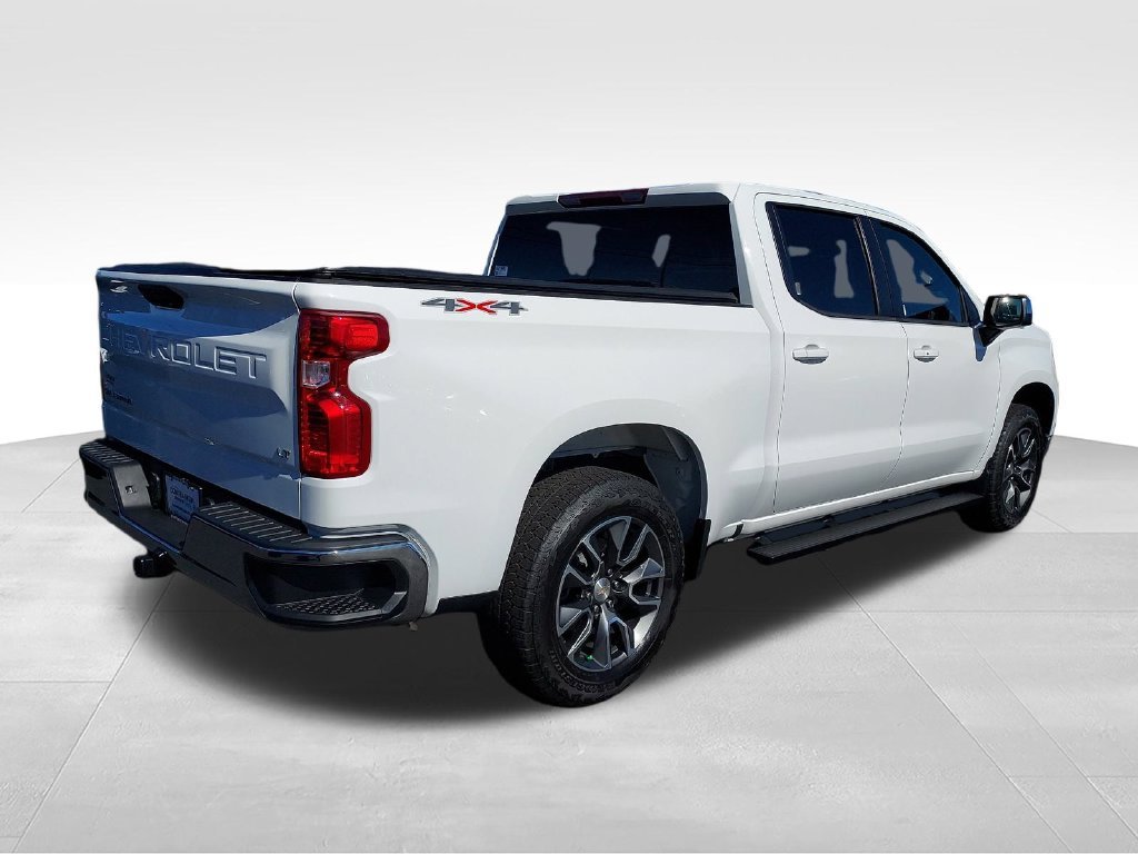 Used 2024 White Chevrolet LT image 5