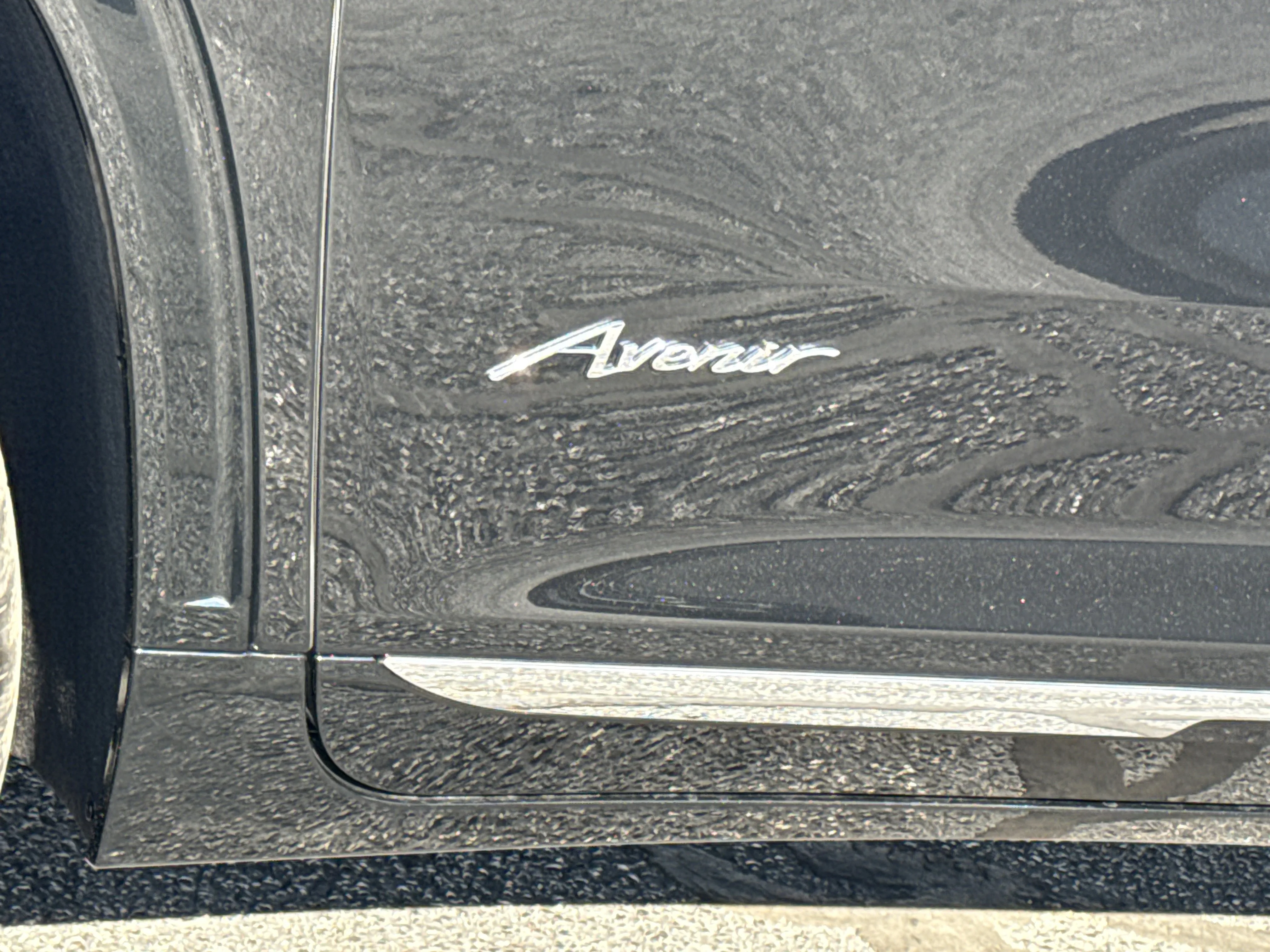 New 2026 Ebony Twilight Metallic Buick Avenir AWD image 16