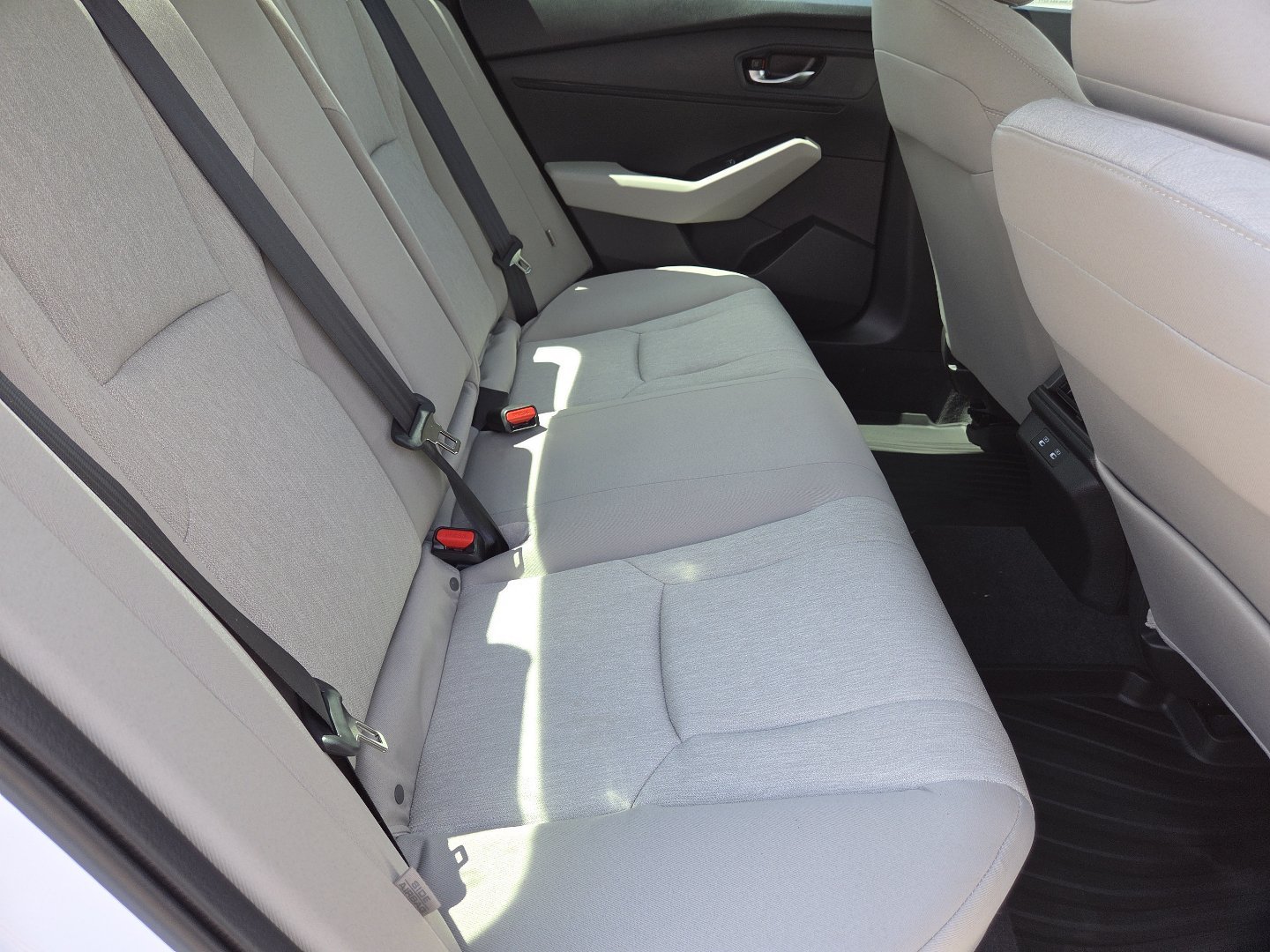 New 2026 Platinum White Pearl Honda SE image 22