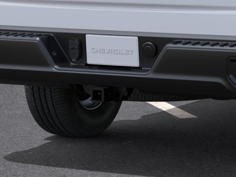New 2026 Summit White Chevrolet WT image 14