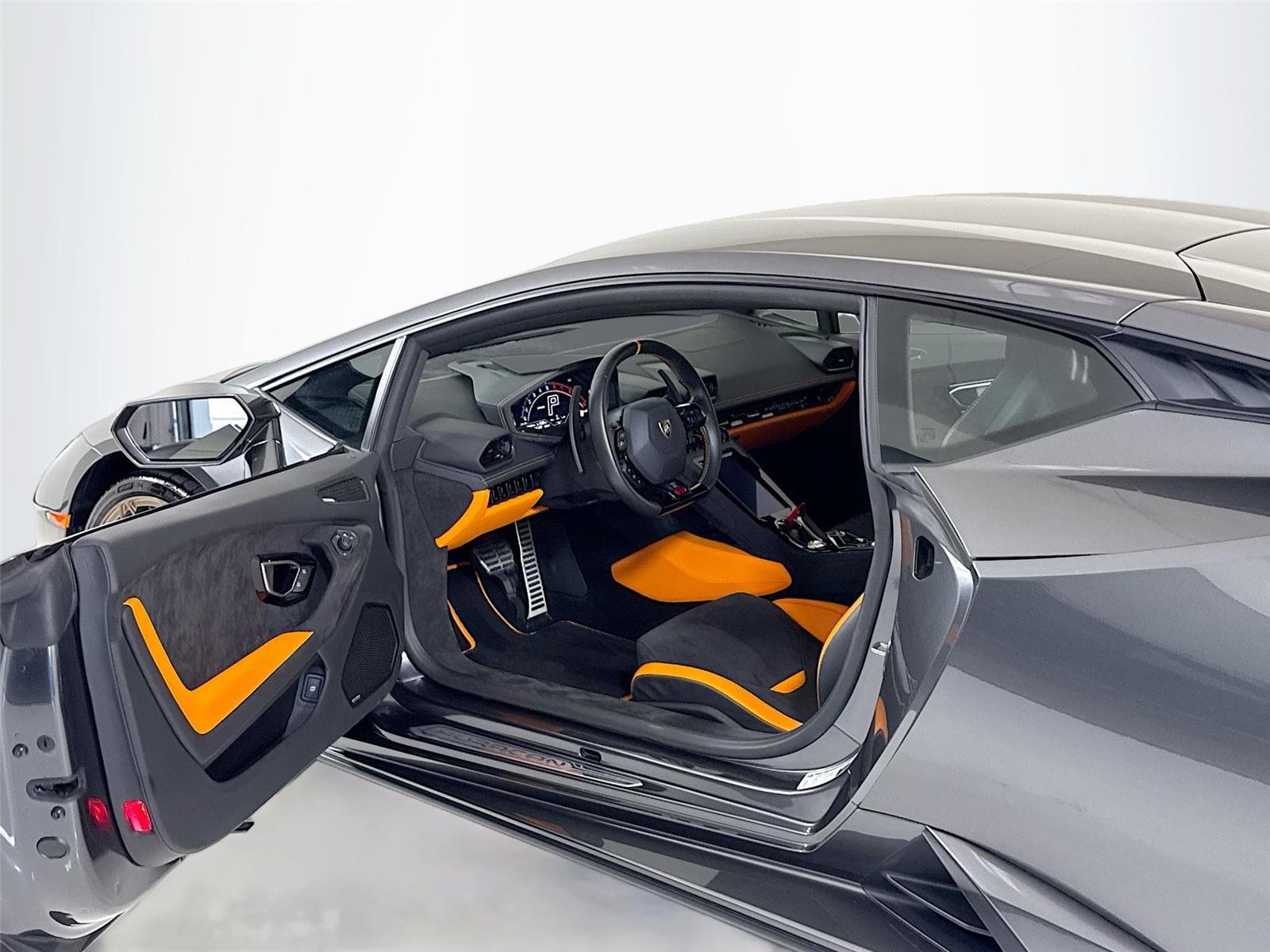 Used 2023 Grigio Lynx Lamborghini Tecnica | Front PPF | Functional Pkg image 12