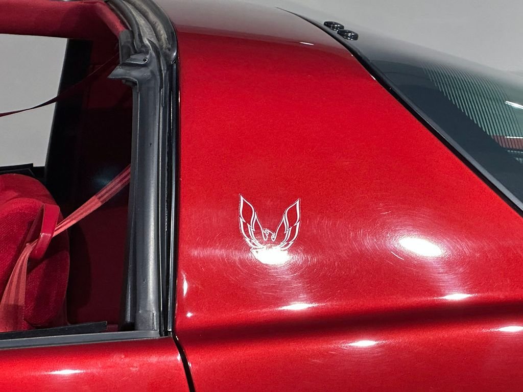 Used 1987 Red Pontiac  image 15