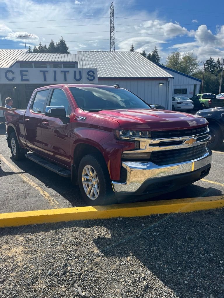 Used 2019  Chevrolet LT image 2