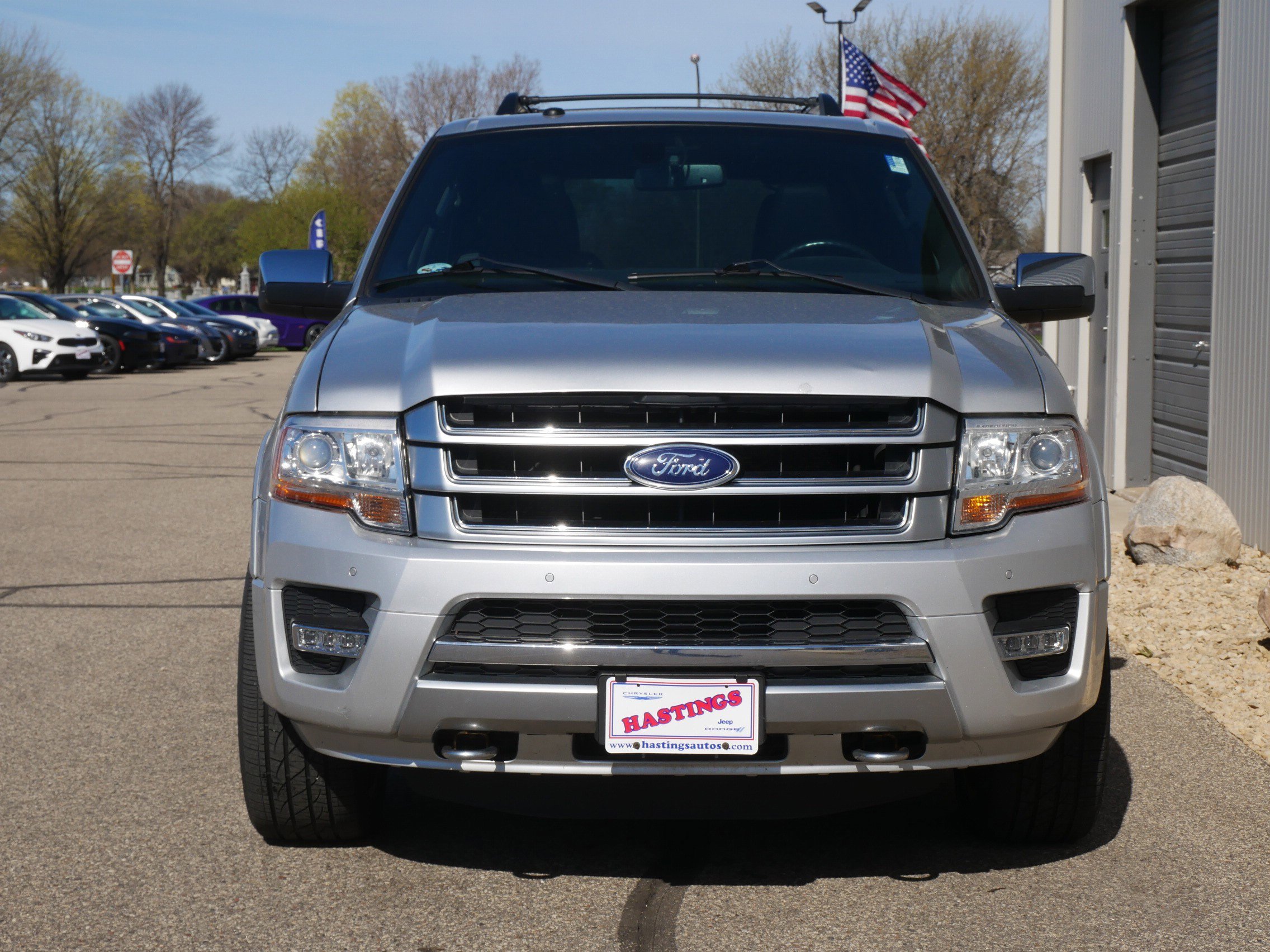 Used 2017 Silver Ford Platinum image 8