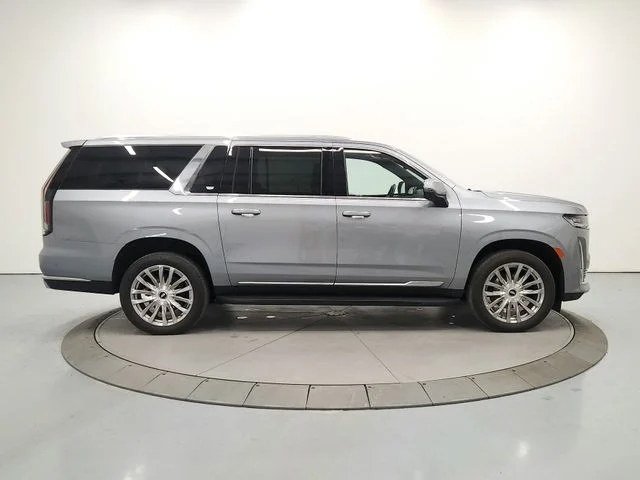 Used 2023 Silver Cadillac Premium image 8