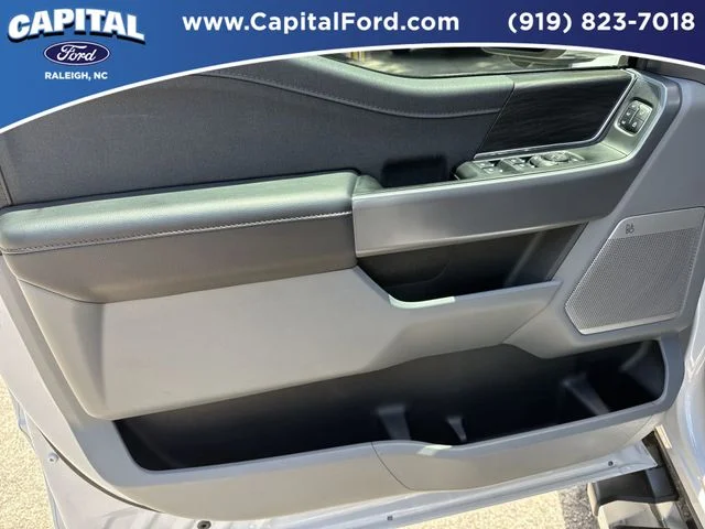 Used 2025 White Ford Lariat image 20