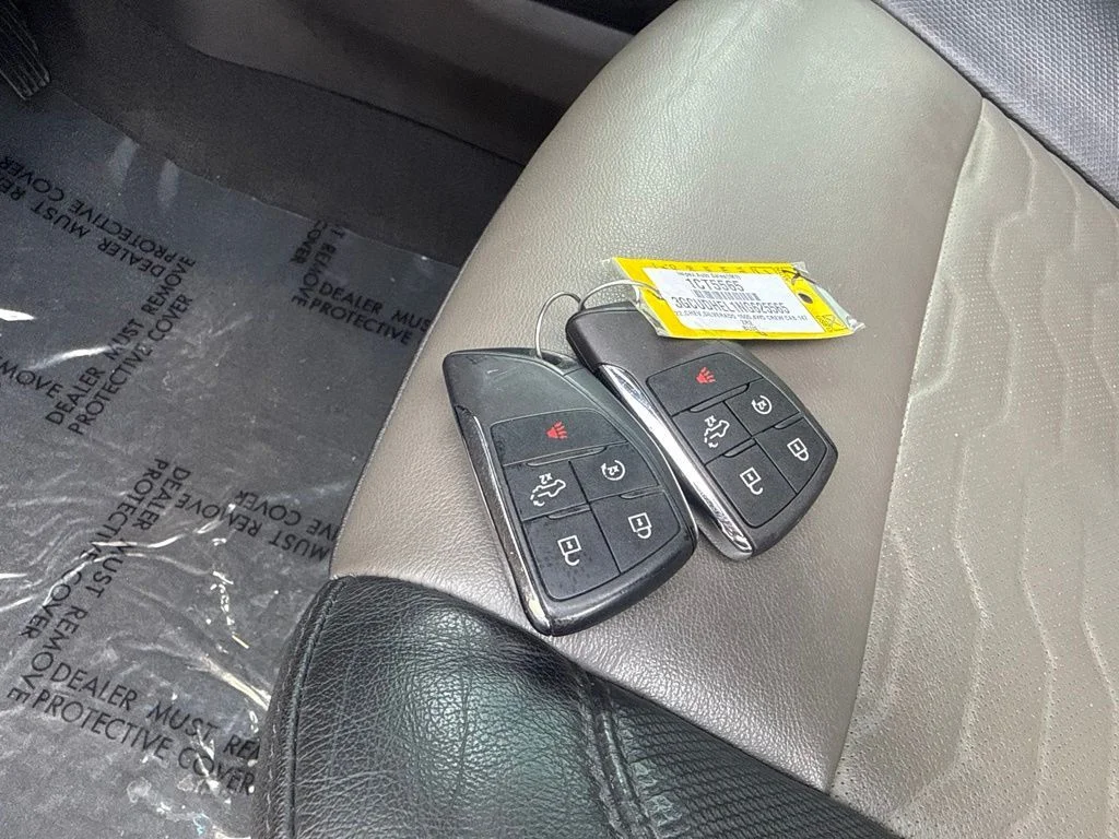 Used 2022 Blue Chevrolet ZR2 image 36