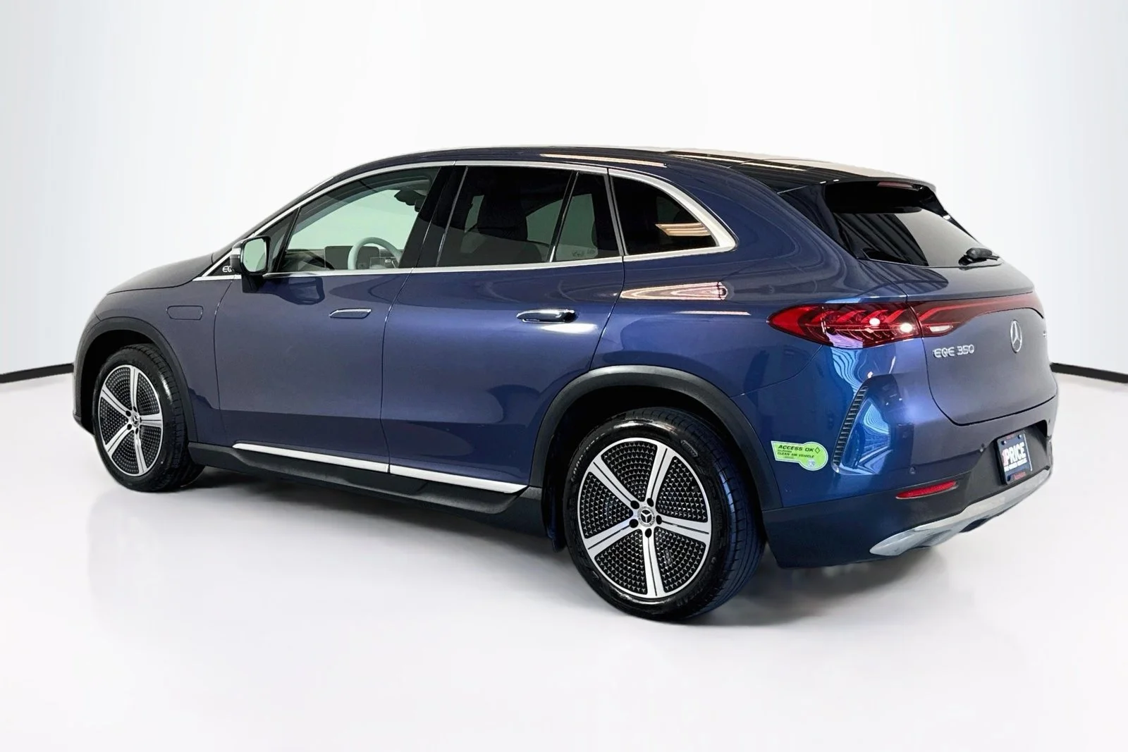 Used 2023 Twilight Blue Metallic Mercedes-Benz EQE 350 image 7