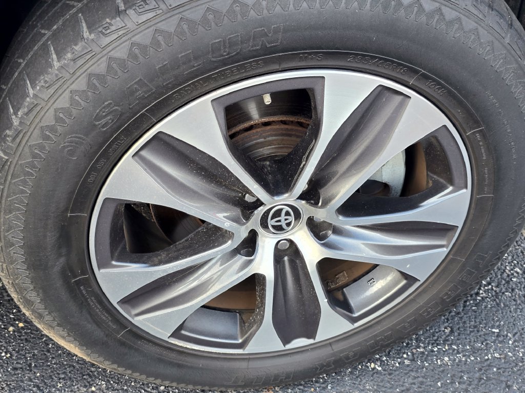 Certified Used 2021 Gray Toyota XLE image 20