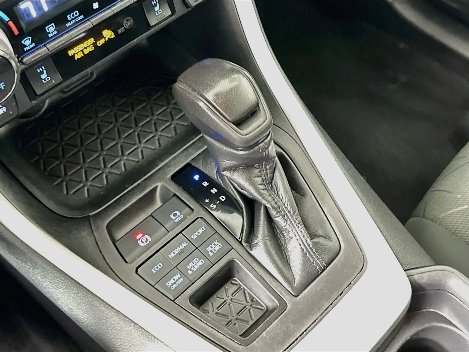 Used 2021 Super White Toyota XLE image 17