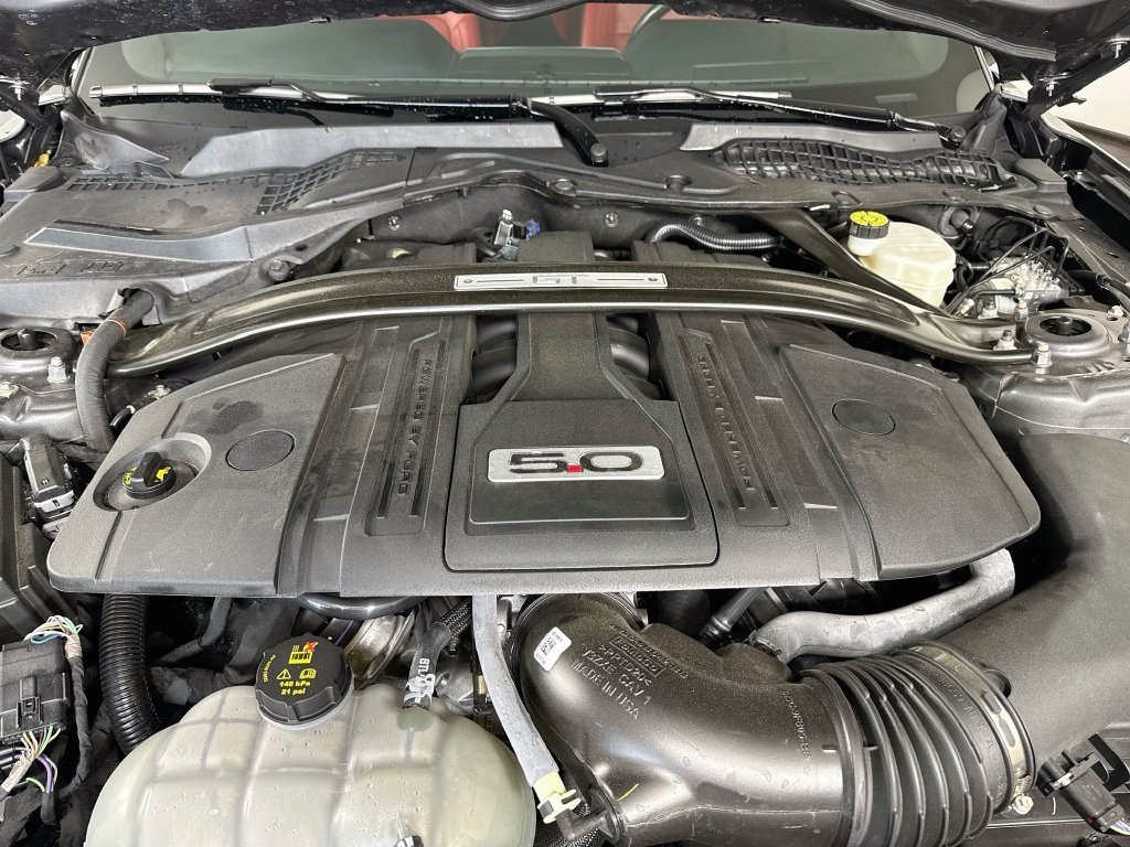 Used 2022 Carbonized Gray Metallic Ford GT Premium image 33