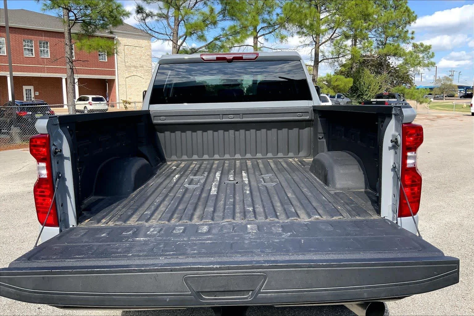 Used 2025 Slate Gray Metallic Chevrolet Custom image 36