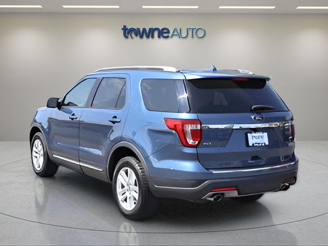 Used 2018 Blue Ford XLT image 5