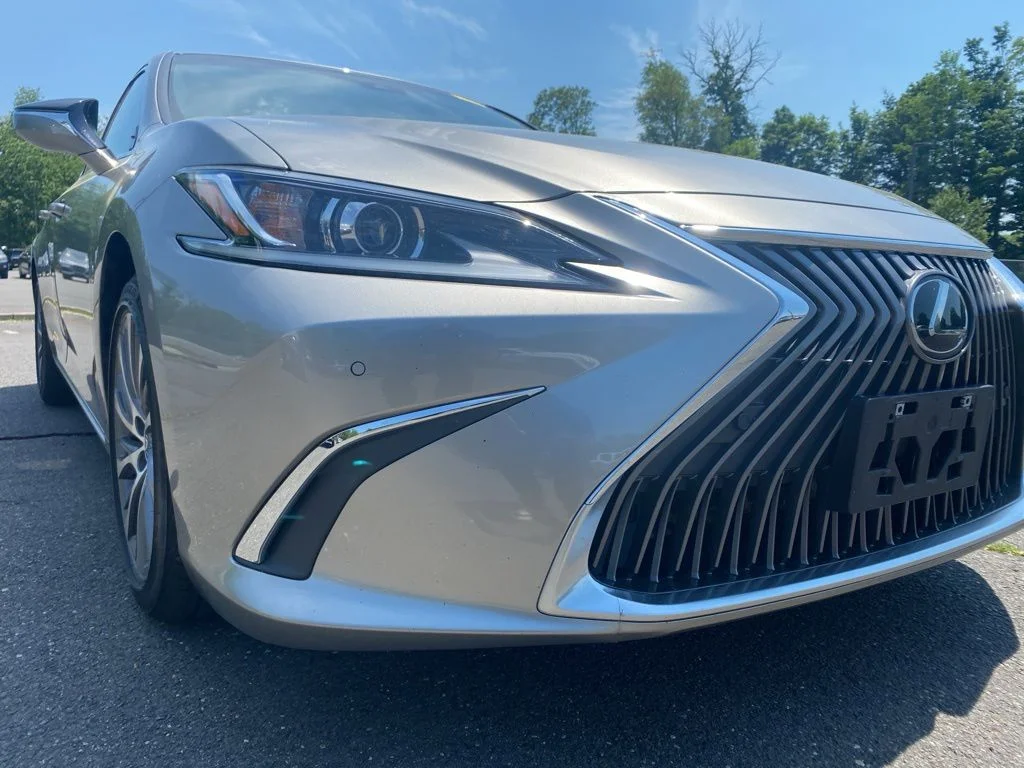 2021 Lexus ES 350 350's photo