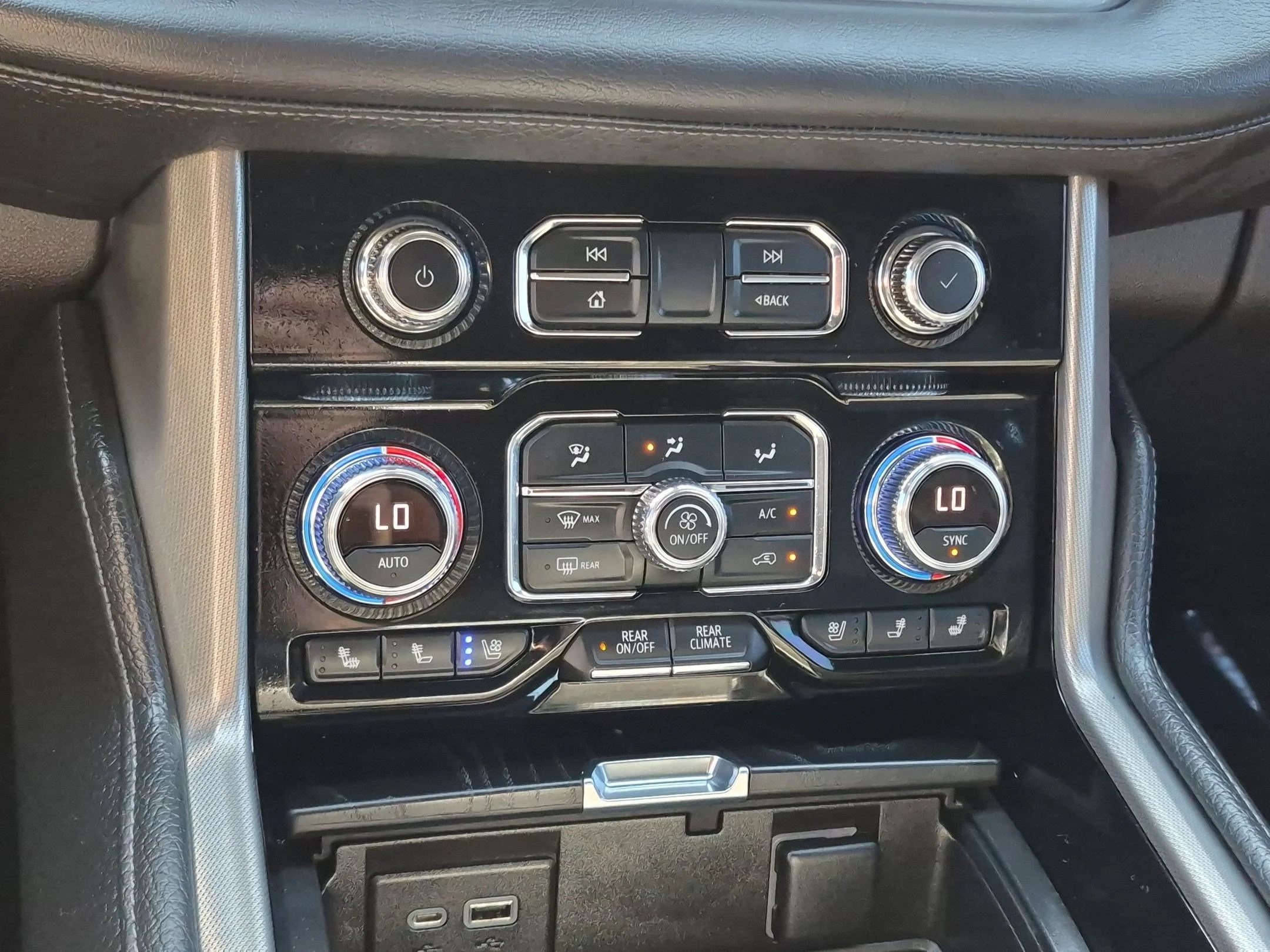 Used 2022 Satin Steel Metallic GMC Denali image 22
