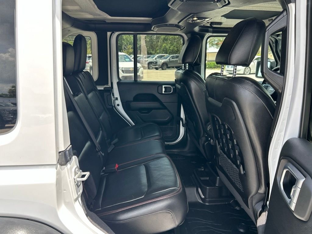 Used 2021 White Jeep Unlimited Rubicon image 41