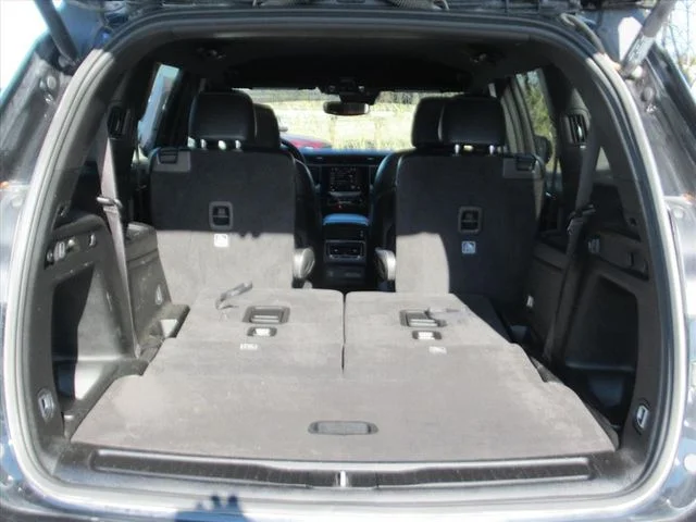 Certified Used 2022 Black Jeep Altitude image 31