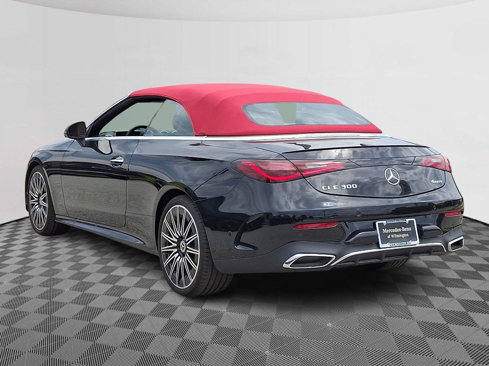 New 2026 Obsidian Black Metallic Mercedes-Benz CLE 300 image 4