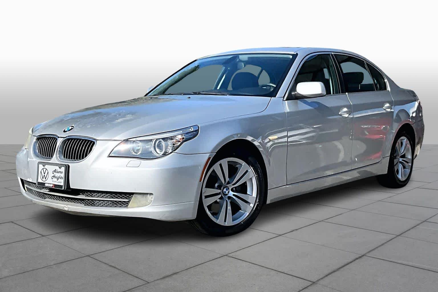 2010 BMW 5 Series 528i