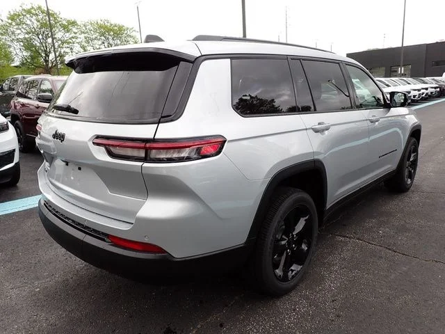 2025 Jeep Grand Cherokee L Altitude - Photo 6