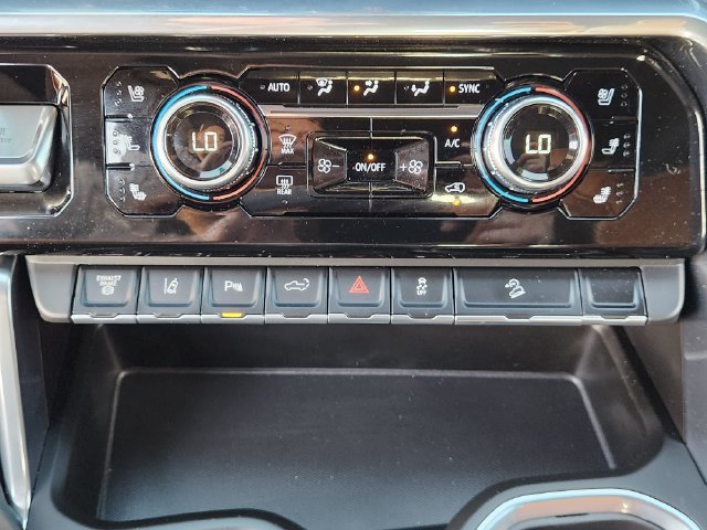2026 GMC Sierra 3500HD Denali Ultimate - Photo 18