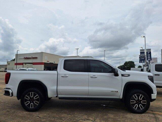 Used 2023 WHITE GMC AT4 image 6