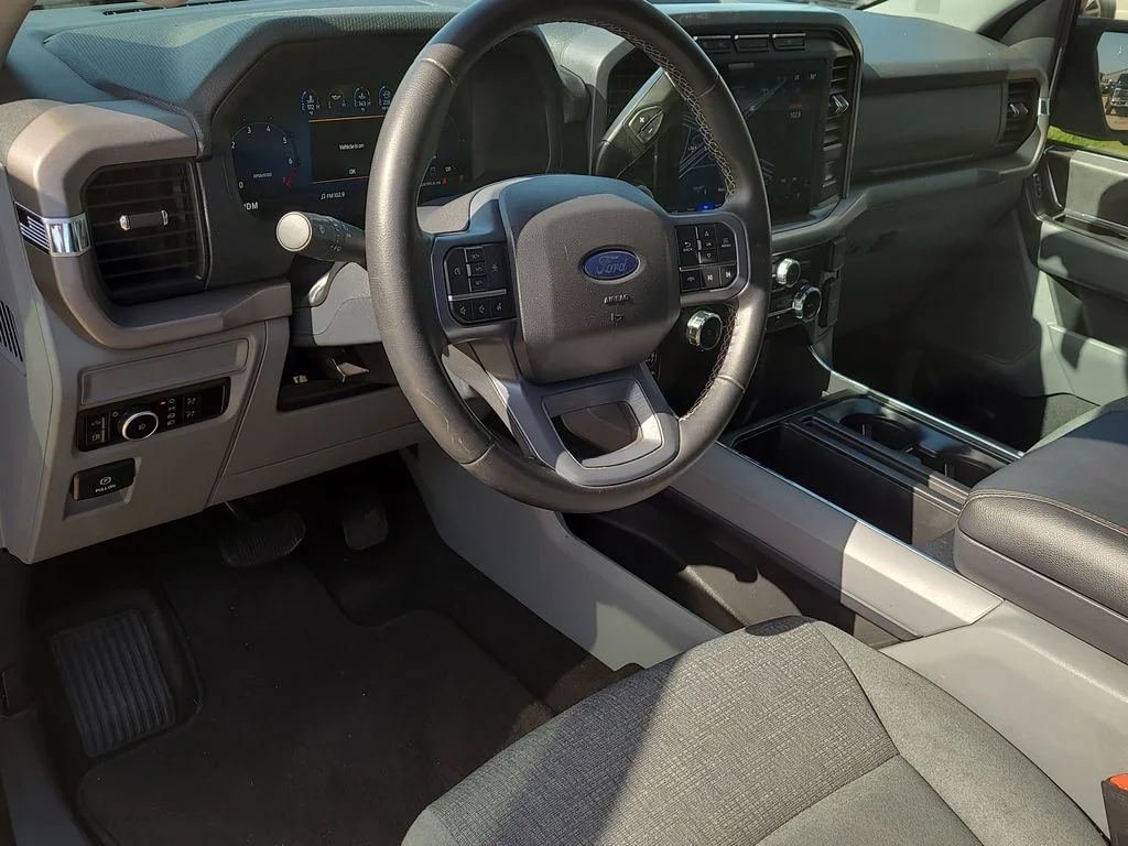 Used 2024 Black Ford XLT image 22