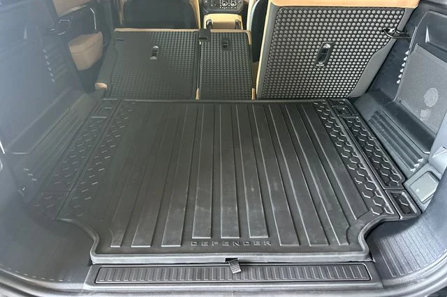 New 2026 Woolstone Green Land Rover S image 14