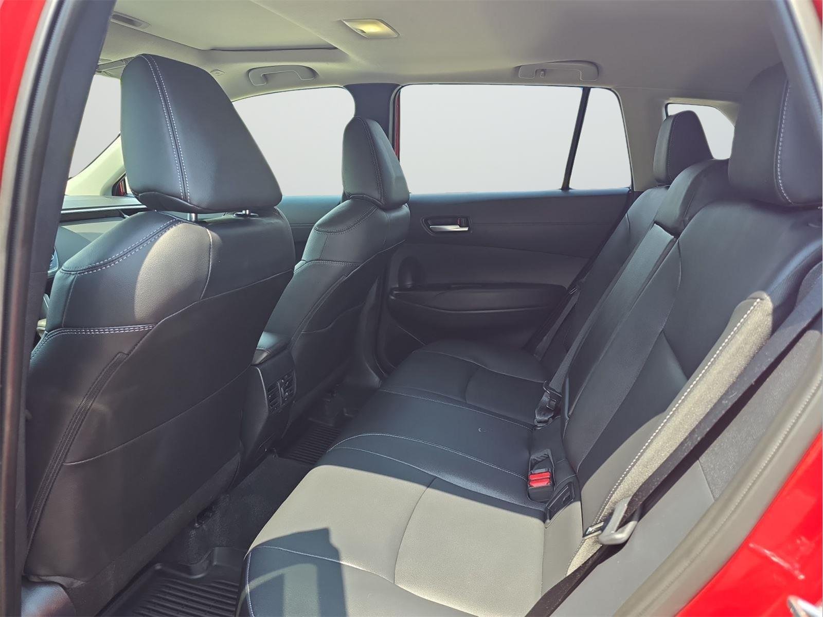 Used 2025 Soul Red Crystal Toyota XLE image 18