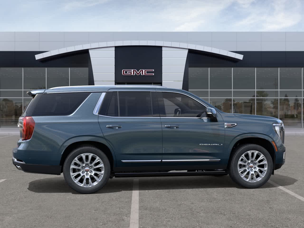 2026 GMC Yukon Denali - Photo 5