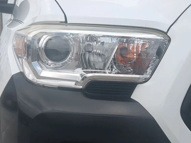 Certified Used 2019 Super White Toyota SR image 10