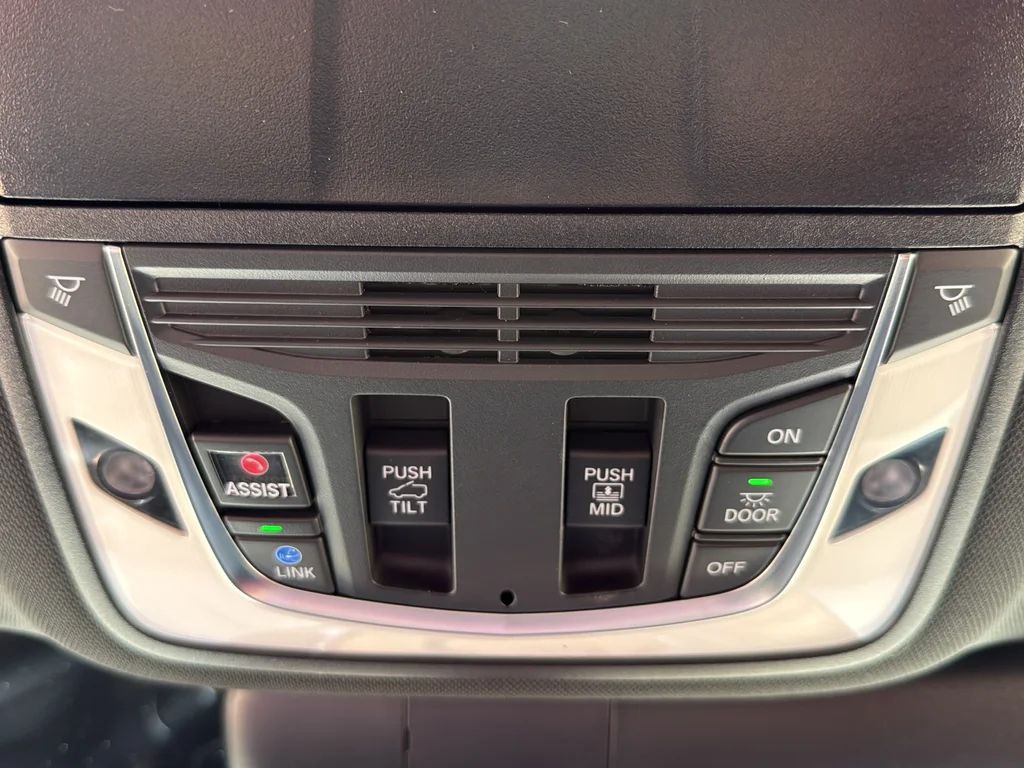 Used 2023 White Acura A-Spec Package image 28