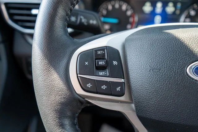 Used 2022 Gray Ford XLT image 23