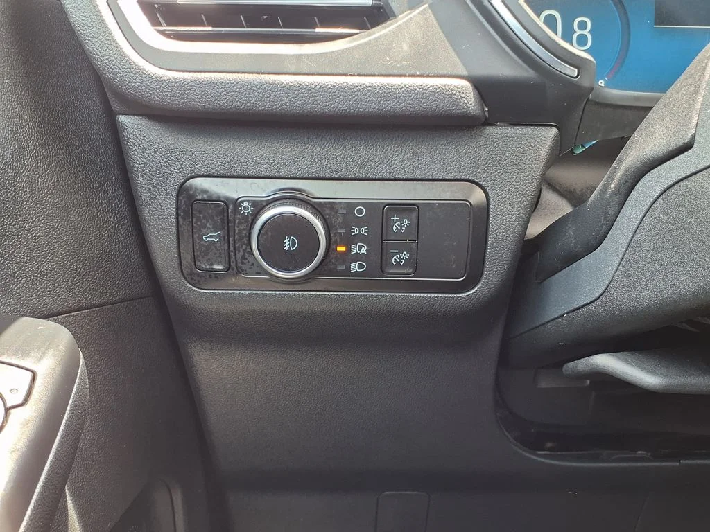 Used 2025 Red Ford Platinum image 37