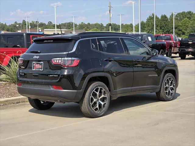 New 2026 Diamond Black Crystal Pearl-Coat Exterior Paint Jeep Limited image 3