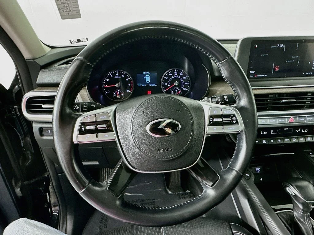 Used 2020 Ebony Black Kia EX image 12