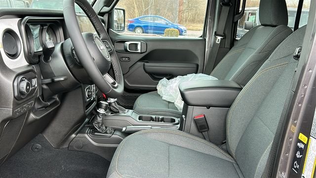 New 2026 Granite Crystal Metallic Clear-Coat Exterior Paint Jeep Sport S image 10