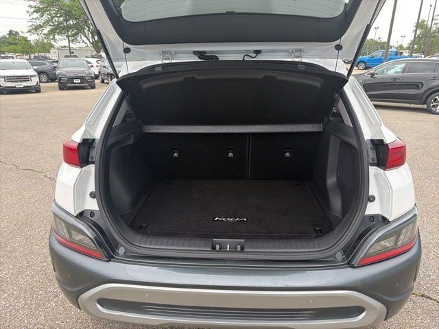 Used 2022 Lunar White Hyundai Limited image 16