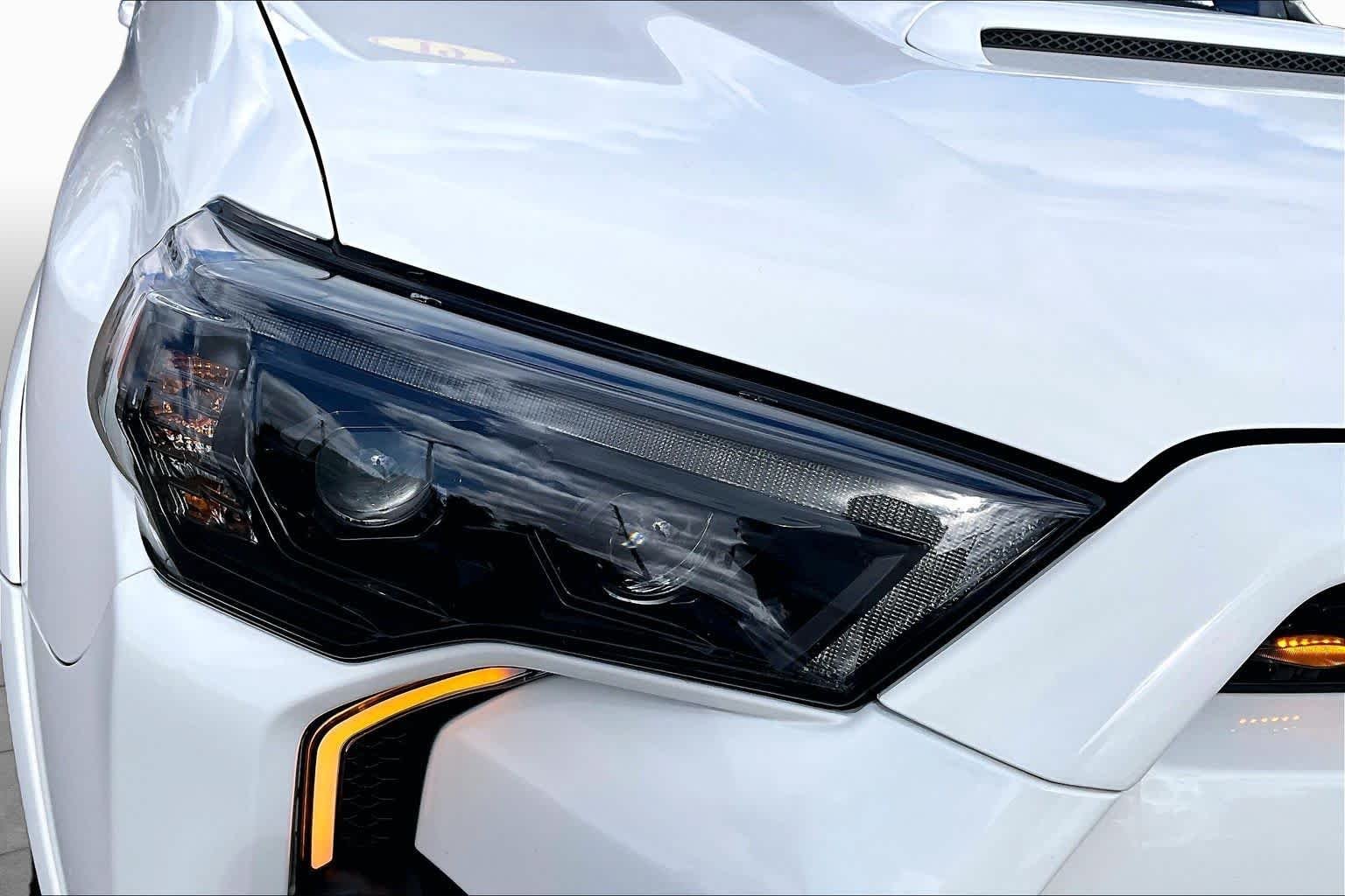 Used 2019 Super White Toyota TRD Off Road Premium image 27