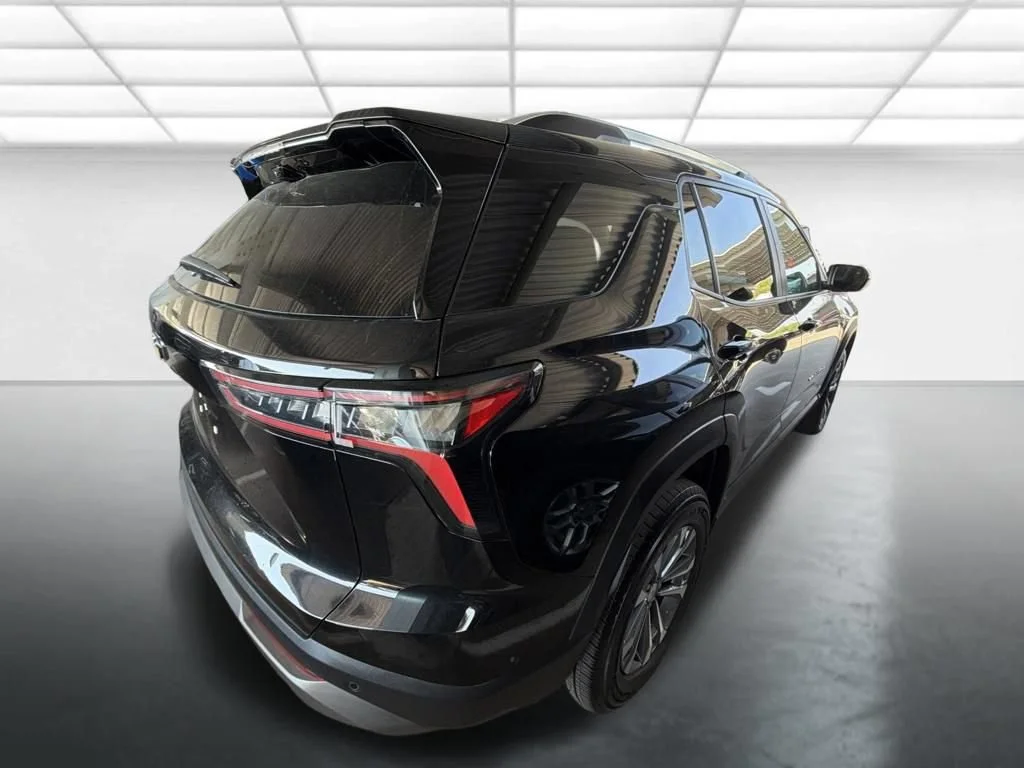 Used 2025 Mosaic Black Metallic Chevrolet LT image 2