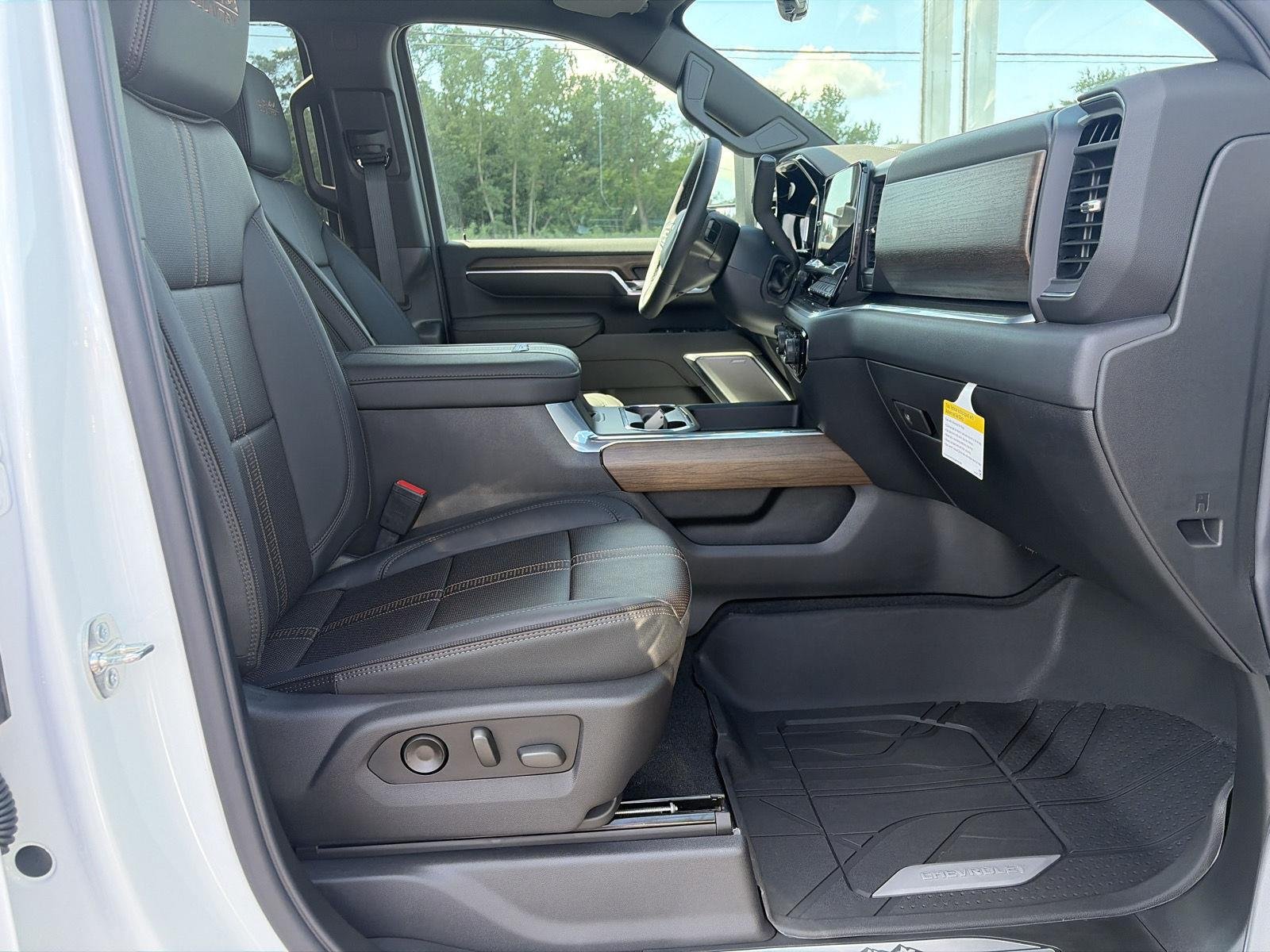 2026 Chevrolet Silverado 3500 HD High Country - Photo 22