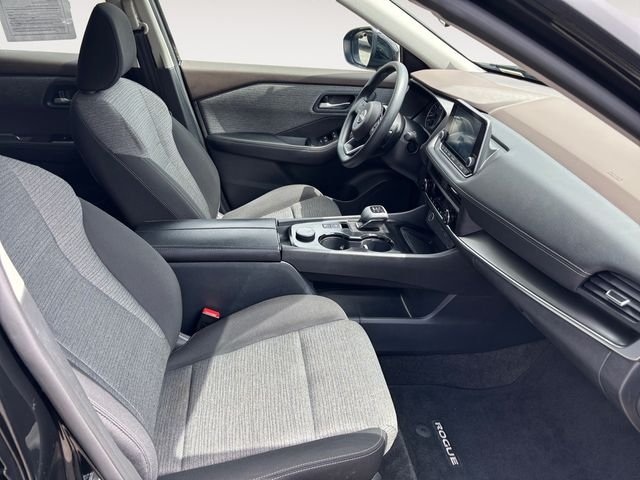 Used 2023 Super Black Nissan SV image 15